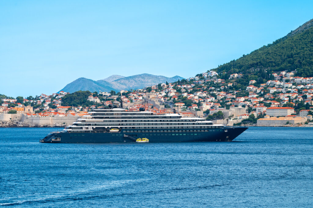 Cruise Lines